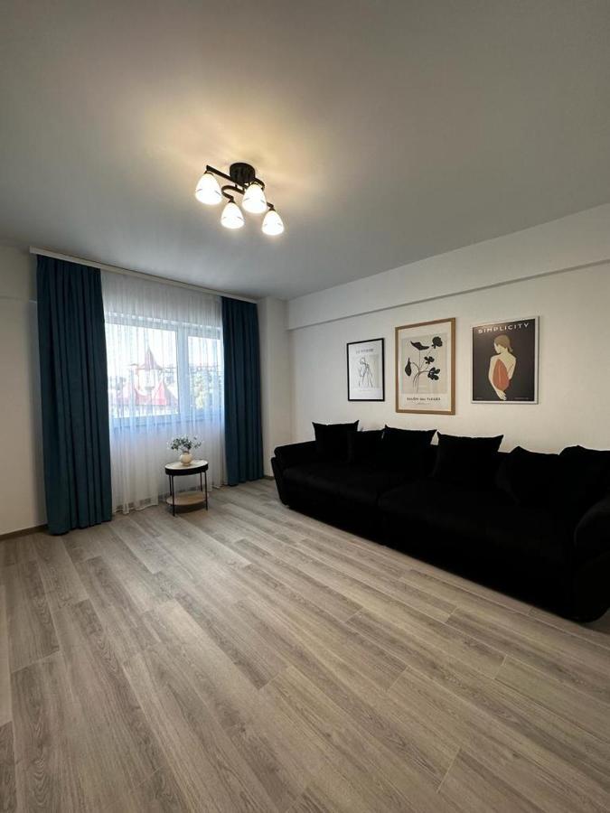 Luxury Studios Blvd. G. Enescu ซูชาวา ภายนอก รูปภาพ